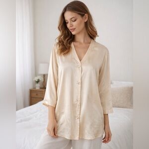 Victoria’s Secret Y2K 100% Silk Cream Satin Button Down Quiet Luxury Sleep Shirt